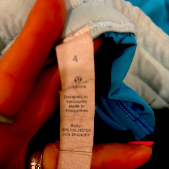 Turquoise blue Lululemon joggers size 4 - Picture 6 of 6